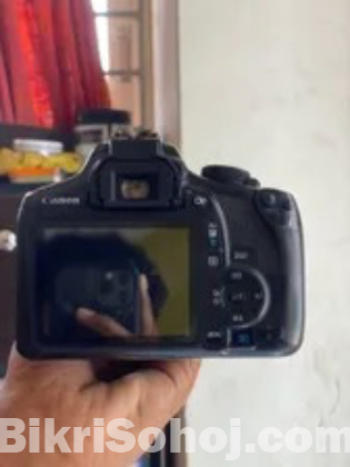 Canon 1300D